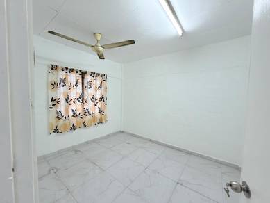 Flat For Sale in Pandan Perdana