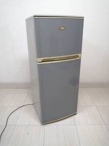 2door fridge refrigerator sharp 180L peti sejuk