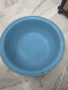 Vintage Enamelware Basin Bowl Pot 
Blue Color 