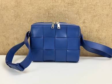 [SALES] Bottega Veneta 730027 Cassette Camera Bag