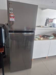 Refrigerator freezer LG