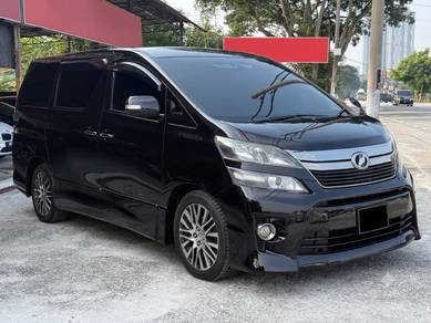 Toyota Vellfire Z GOLDEN EYES in Cheras, SGR