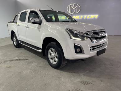 Isuzu D-Max STANDARD 4X4 in Permas Jaya, JHR