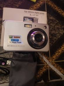 digital camera 