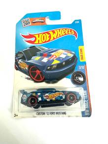 CUSTOM 12 FORD MUSTANG - HOT WHEEL Car