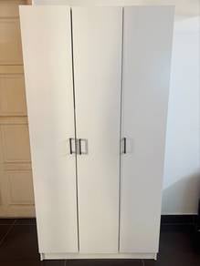 Almari 3 pintu