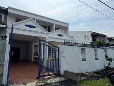 Semi-Detached House For Sale in Taman Melawati,KUL
