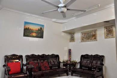 Homestay Istiqamah A di Bandar Indera Mahkota 2