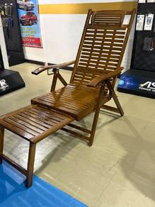 Kerusi Rehat kayu