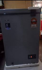freezer untuk di jual baru pakai 3 bulan.
