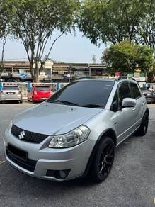 Suzuki SX4 CROSSOVER PREMIER in Shah Alam, SGR