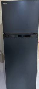 Peti sejuk toshiba 460l