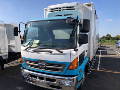 HINO 20 Feet Refrigerator Box