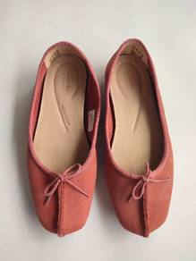 Clarks coral suede ballet flats