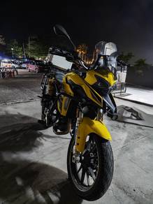 Benelli TRK 251 SE