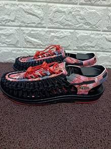 Uk9 KEEN UNEEK Classic