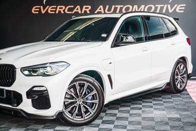 BMW X5 xDRIVE45e M SPORT in Kuchai Lama, KUL