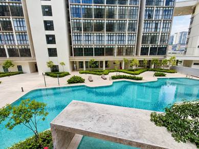 Condominium For Rent in Milano Eight