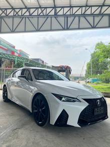 Lexus IS 300 F-SPORT in Johor Bahru, JHR