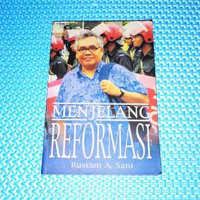 Menjelang Reformasi by Rustam A. Sani