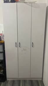 Almari 3 pintu