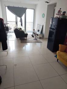 Service Residence For Sale in Kenwingston Platz