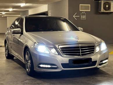 Mercedes Benz E300 300 AVANTGARDE (CKD) in Petaling Jaya, SGR