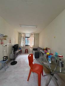 Flat For Sale in Taman Putri Kulai