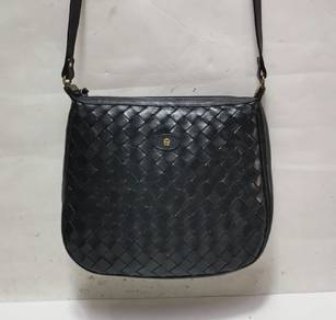 Vintage 90s Etienne Aigner Leather Crossbody Shoul
