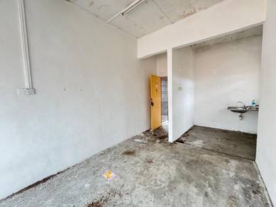 Flat For Sale in Taman Pulai Utama