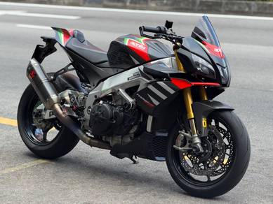 Aprilia Tuono V4