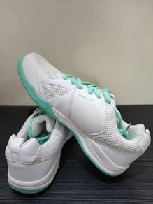 Kasut Badminton (UNISEX)