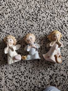 Lifespring Three Little Angels Figures.