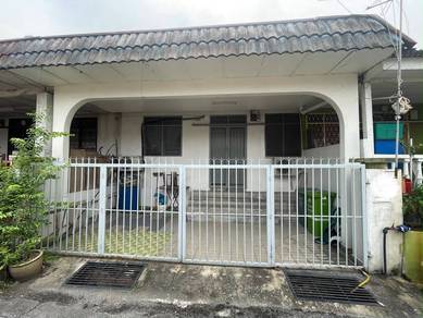 1-storey Terraced House For Sale in Salak Selatan,KUL