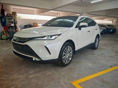 Toyota Harrier Z in Desa Petaling, KUL