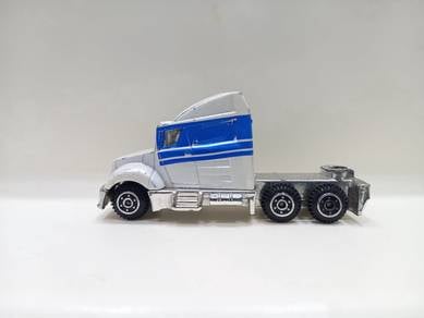 Motormax Kenworth Semi Truck K8 Diecast Model