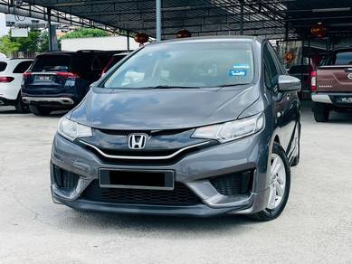 Honda Jazz S in Puchong, SGR