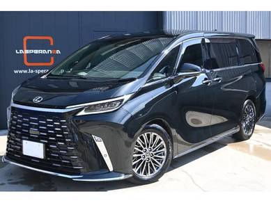 Lexus LM 500H VERSION L in Subang Jaya, SGR