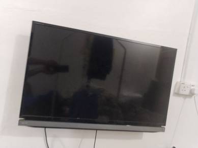 Tv baru (interchange) sharp 43 inci