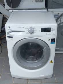 Electrolux combo 2in1 washer 7kg dryer 5kg
