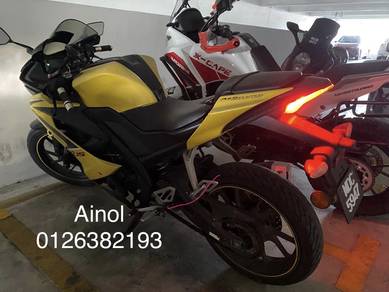 Yamaha R15