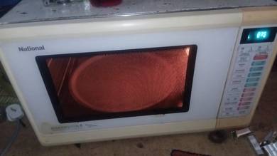 National microwave vintage 