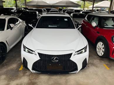 Lexus IS 300 F-SPORT in Cheras, KUL