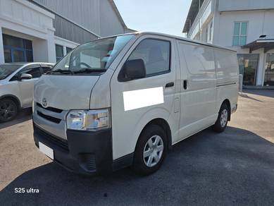 Toyota Hiace in Seri Kembangan, SGR