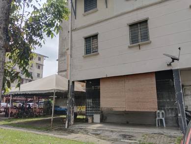 Retail space For Sale in Bukit Subang,SGR