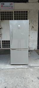 Panasonic fridge refrigerator peti sejuk peti ais