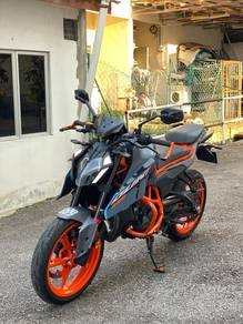 KTM 390 Duke