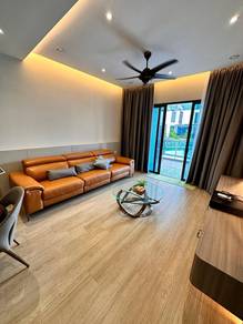 Condominium For Rent in Queens Residences Q1 @ Queens Waterfront