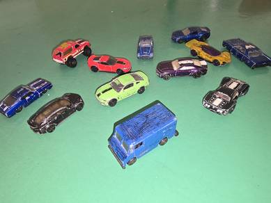 Hotwheels and majority diecast car