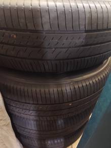 Tire and rim alza D27a